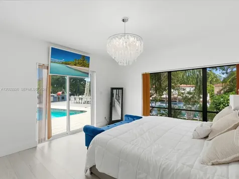 5000 Riviera Drive Coral Gables FL 33146