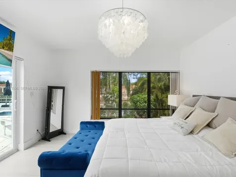5000 Riviera Drive Coral Gables FL 33146