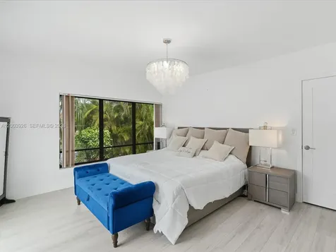 5000 Riviera Drive Coral Gables FL 33146