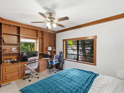 5000 Riviera Drive Coral Gables FL 33146