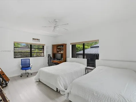 5000 Riviera Drive Coral Gables FL 33146