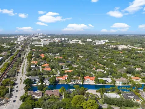 5000 Riviera Drive Coral Gables FL 33146