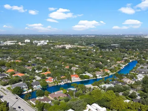5000 Riviera Drive Coral Gables FL 33146