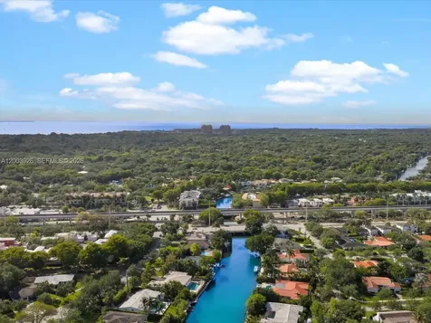 5000 Riviera Drive Coral Gables FL 33146