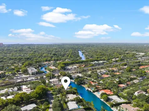 5000 Riviera Drive Coral Gables FL 33146