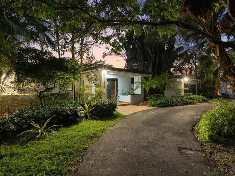 5000 Riviera Drive Coral Gables FL 33146