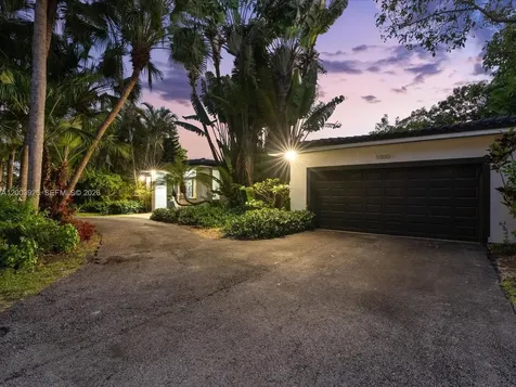 5000 Riviera Drive Coral Gables FL 33146