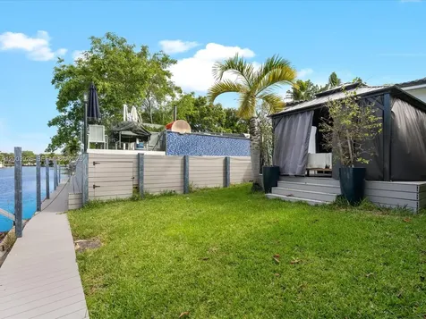 5000 Riviera Drive Coral Gables FL 33146