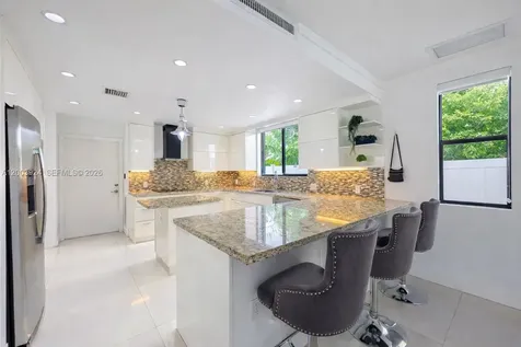 471 SW 30th Road Miami FL 33129