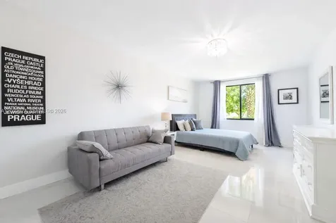 471 SW 30th Road Miami FL 33129