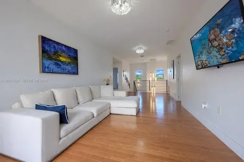 471 SW 30th Road Miami FL 33129