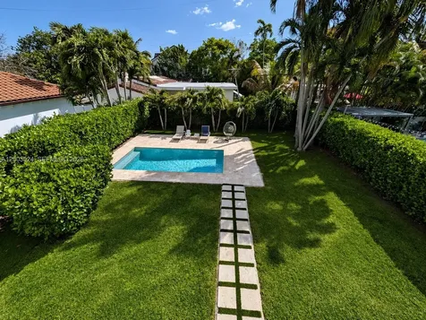 471 SW 30th Road Miami FL 33129