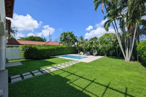 471 SW 30th Road Miami FL 33129