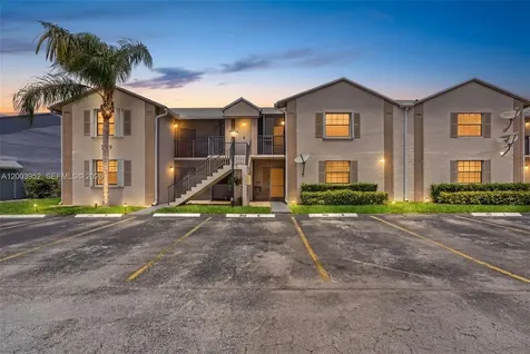 889 Hamilton Drive Homestead FL 33034
