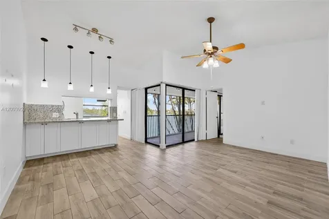 889 Hamilton Drive Homestead FL 33034