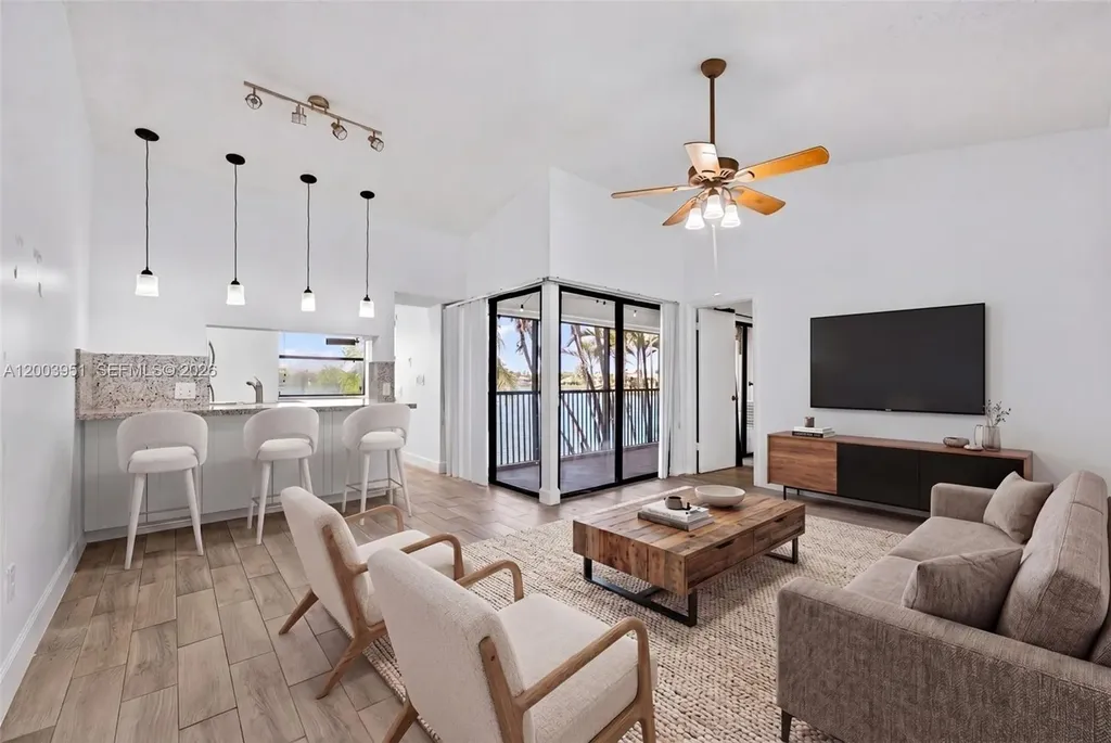 889 Hamilton Drive Homestead FL 33034