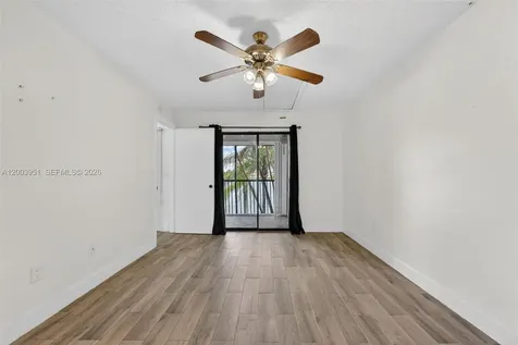 889 Hamilton Drive Homestead FL 33034