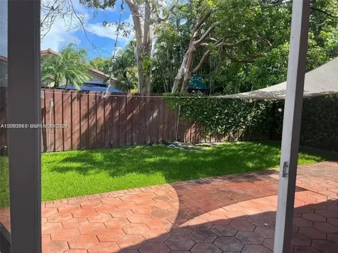 8539 SW 211th Terrace Cutler Bay FL 33189