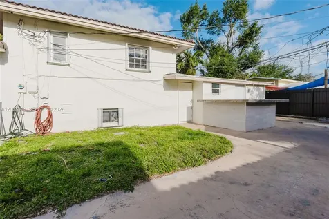 1300 NE 204th Street Miami FL 33179