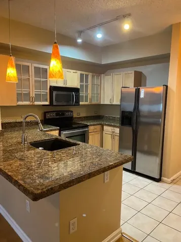 533 NE 3rd Avenue Fort Lauderdale FL 33301