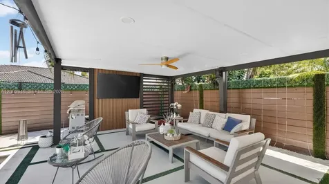 14802 SW 176th Terrace Miami FL 33187