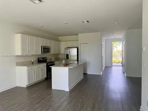868 SE Grovebush Lane Port St. Lucie FL 34984