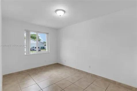 5655 SW 139th Place Miami FL 33183