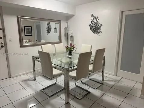 5033 NW 7th Street Miami FL 33126