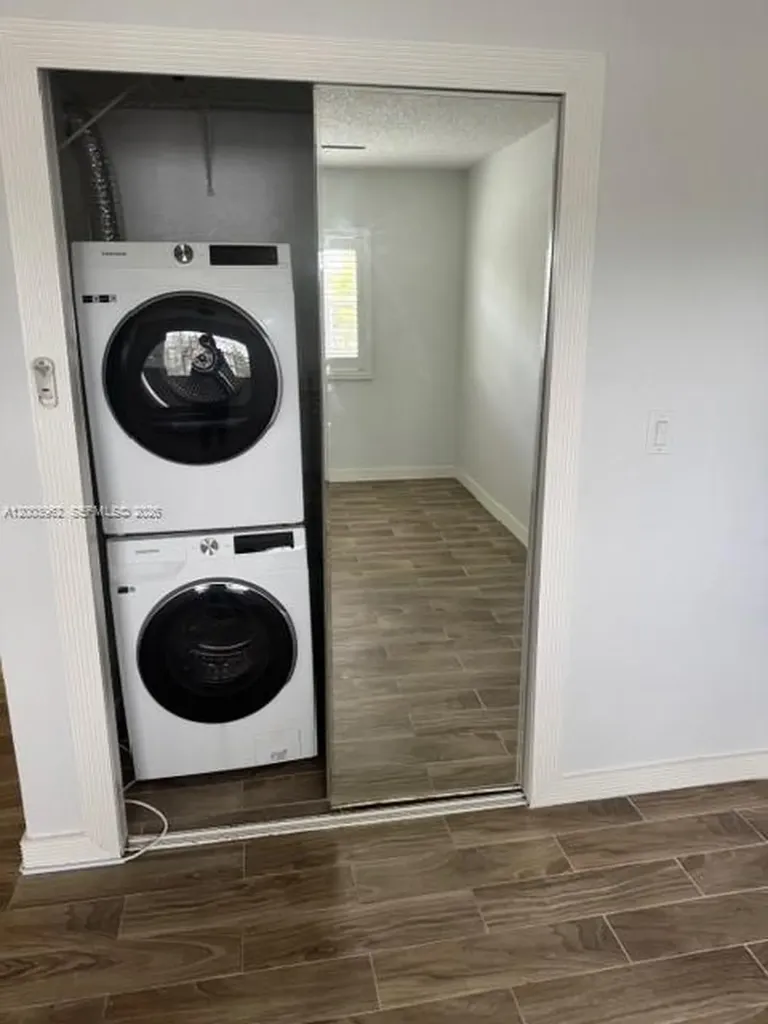 1407 NE 56th Street Fort Lauderdale FL 33334
