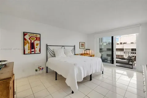 5401 Collins Avenue Miami Beach FL 33140