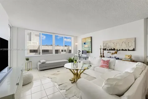 5401 Collins Avenue Miami Beach FL 33140