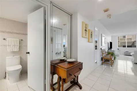 5401 Collins Avenue Miami Beach FL 33140