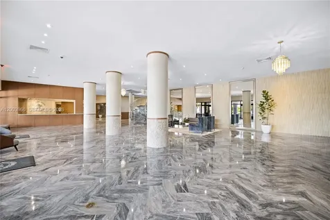 5401 Collins Avenue Miami Beach FL 33140