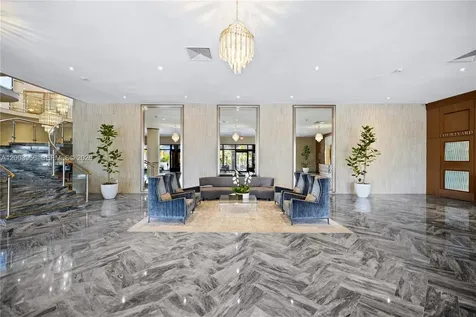 5401 Collins Avenue Miami Beach FL 33140