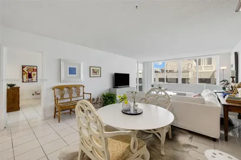 5401 Collins Avenue Miami Beach FL 33140