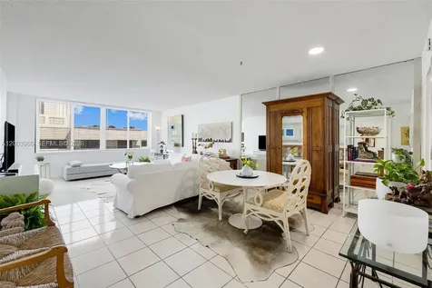5401 Collins Avenue Miami Beach FL 33140