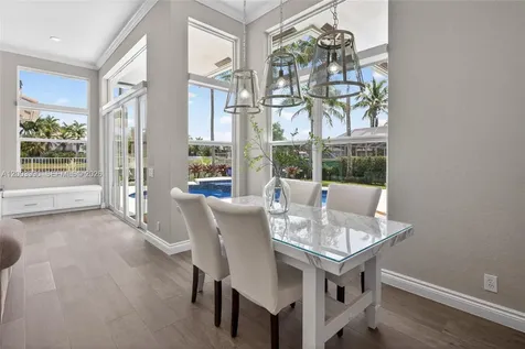 1776 Victoria Pointe Circle Weston FL 33327