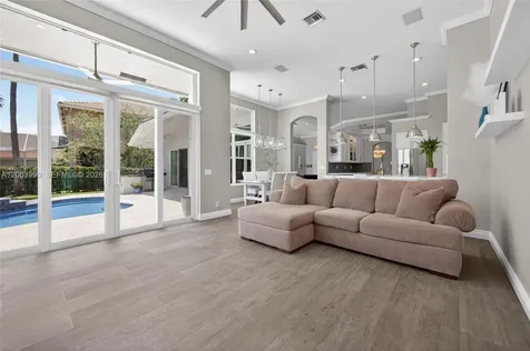 1776 Victoria Pointe Circle Weston FL 33327