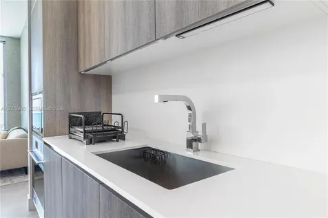 17550 Collins Avenue Sunny Isles Beach FL 33160