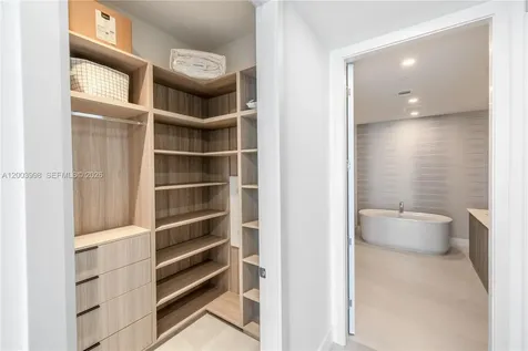 17550 Collins Avenue Sunny Isles Beach FL 33160