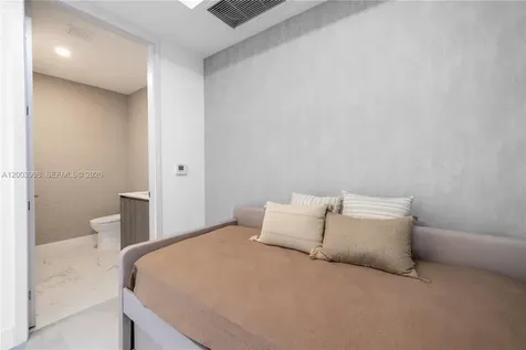 17550 Collins Avenue Sunny Isles Beach FL 33160