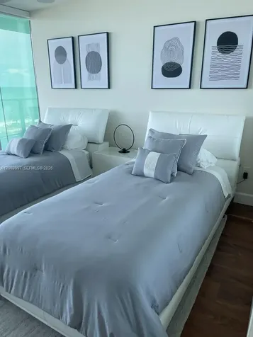 360 Ocean Drive Key Biscayne FL 33149