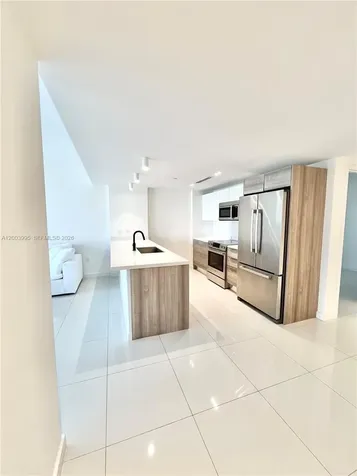 9940 W Bay Harbor Drive Bay Harbor Islands FL 33154