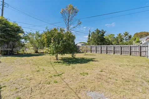 5730 SW 42nd Terrace South Miami FL 33155