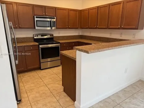 648 SE 32nd Avenue Homestead FL 33033
