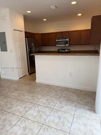 648 SE 32nd Avenue Homestead FL 33033