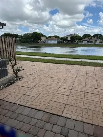 648 SE 32nd Avenue Homestead FL 33033