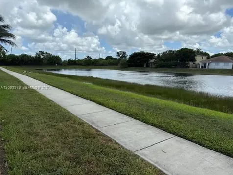 648 SE 32nd Avenue Homestead FL 33033
