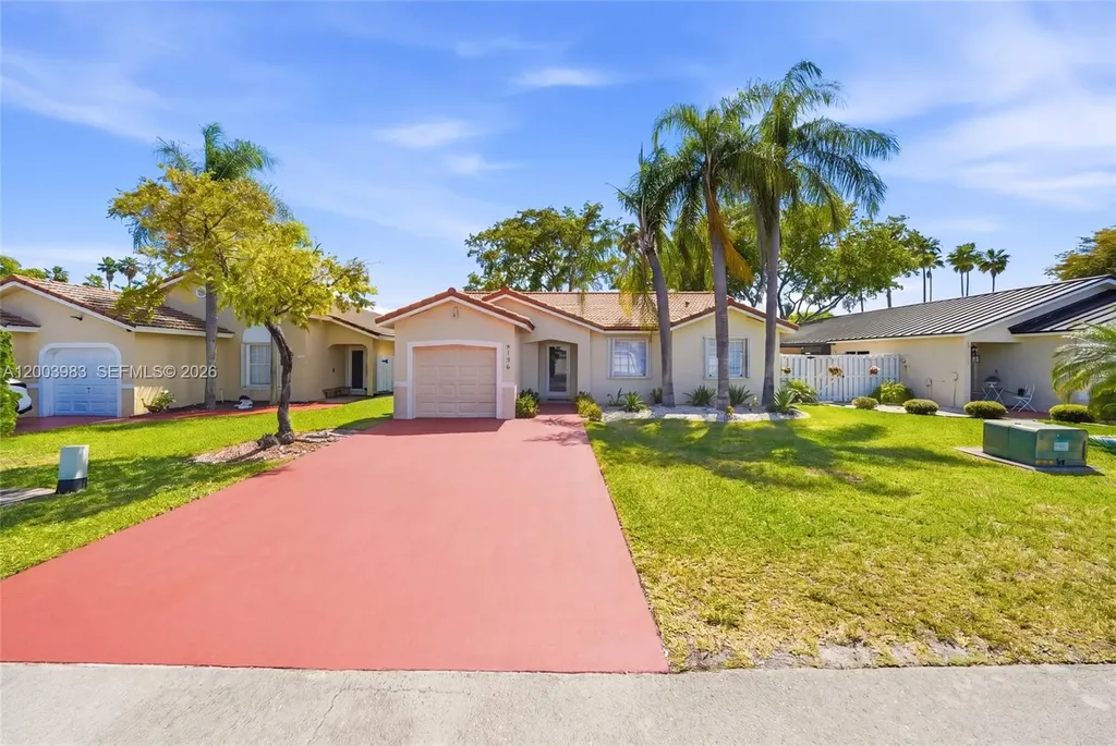 6136 NW 181st Terrace Circle W Hialeah FL 33015