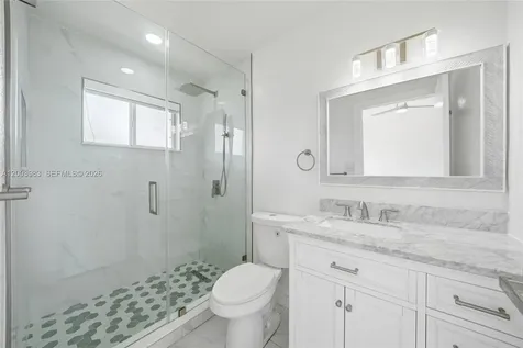 6136 NW 181st Terrace Circle W Hialeah FL 33015